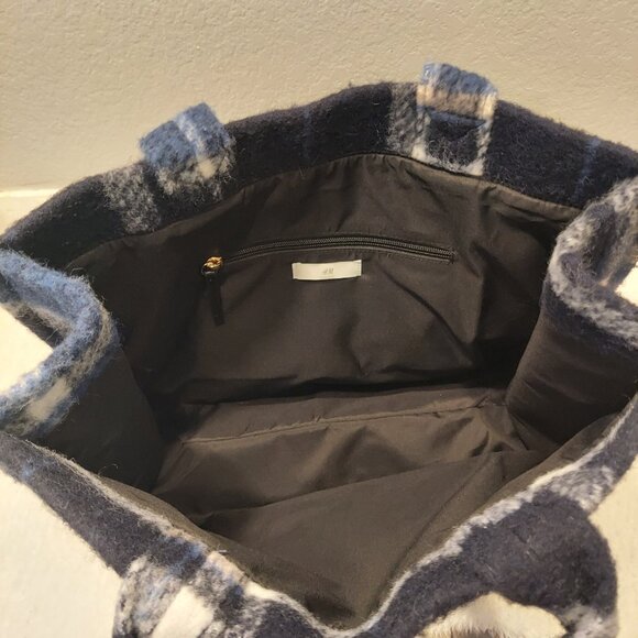 H&M Plaid Wool Tote Bag – Blue, Navy & White Check | Cozy Winter Purse - Picture 6 of 7